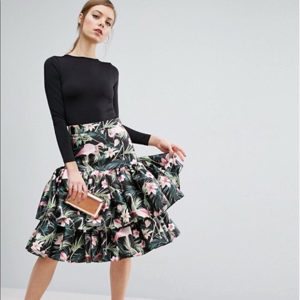 🌟🌟🌟ISO 🌟🌟🌟ASOS Flamingo Skirt